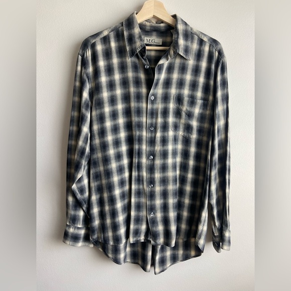 Vintage plaid boyfriend button down checkered shirt size Medium viscose - Picture 1 of 9